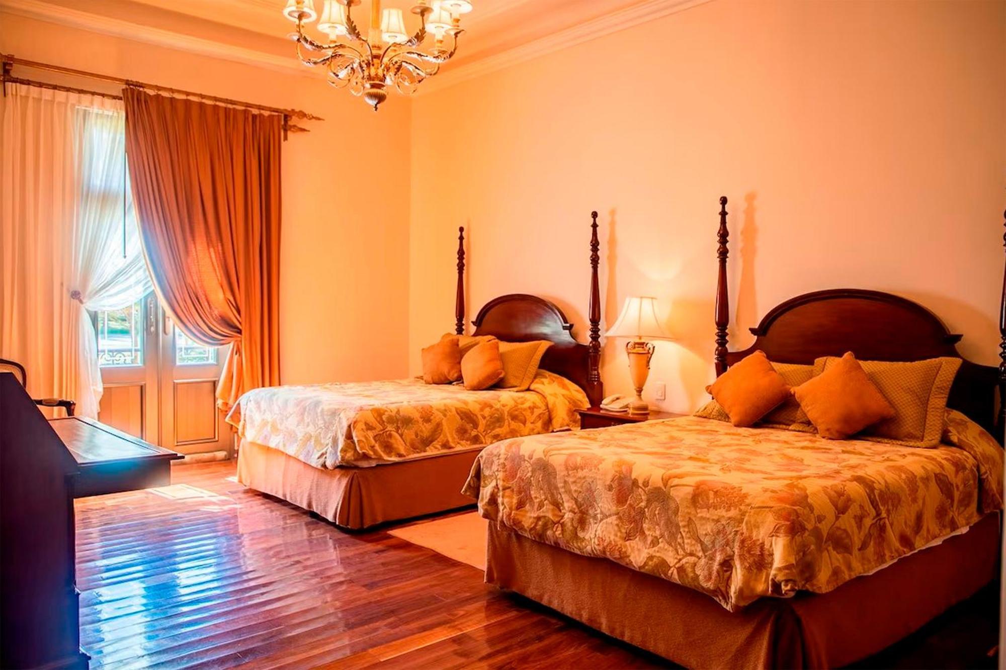 Hotel Real Hacienda Santo Tomas Colonia Gustavo Baz Prada エクステリア 写真