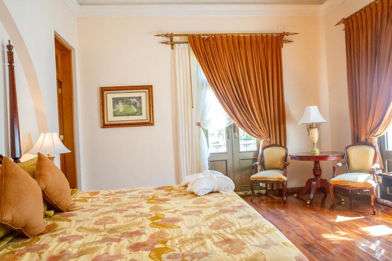 Hotel Real Hacienda Santo Tomas Colonia Gustavo Baz Prada エクステリア 写真